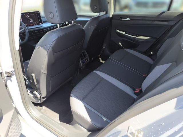 Fahrzeugabbildung Volkswagen Golf Variant 2.0 TDI DSG Goal AHK GJR NAVI AREA-