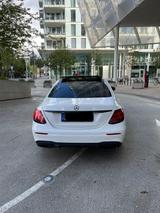 Mercedes-Benz AMG*JUNGE STERNE*PANO*WIDESCREEN*4MATIC*20''  - : Junge