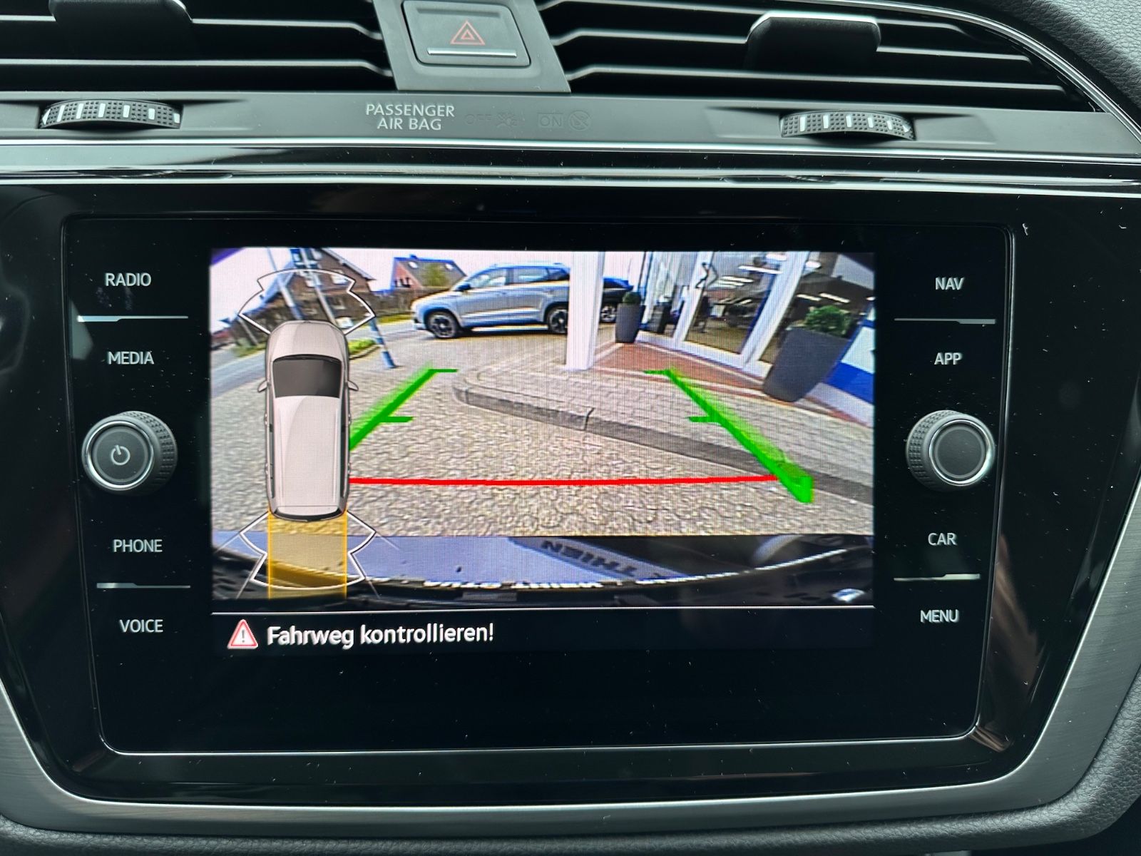Fahrzeugabbildung Volkswagen Touran 1.5 TSI Comfortline DSG Navi/ACC/IQ/Shzg