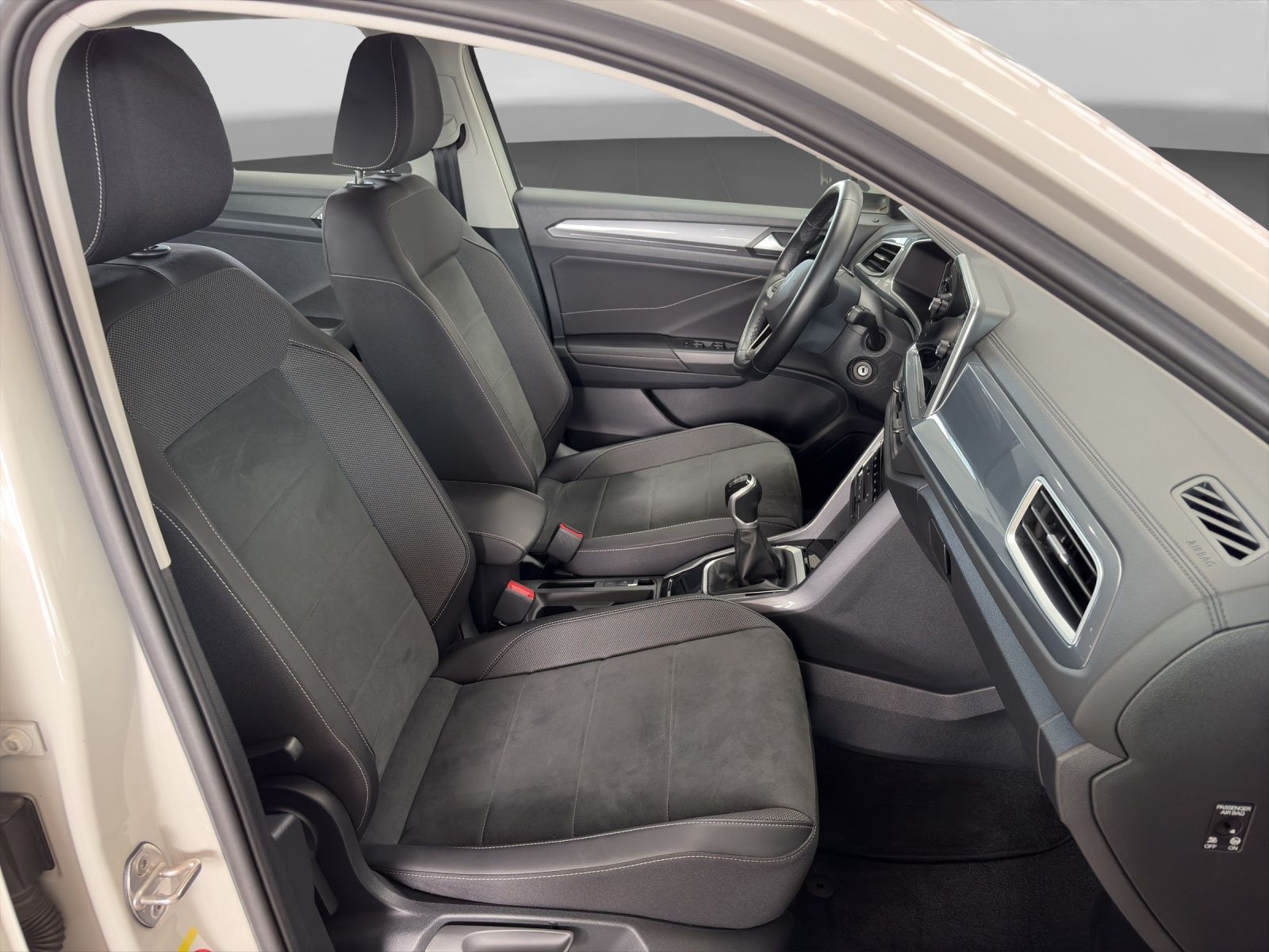 Volkswagen T-Roc - Bild 4