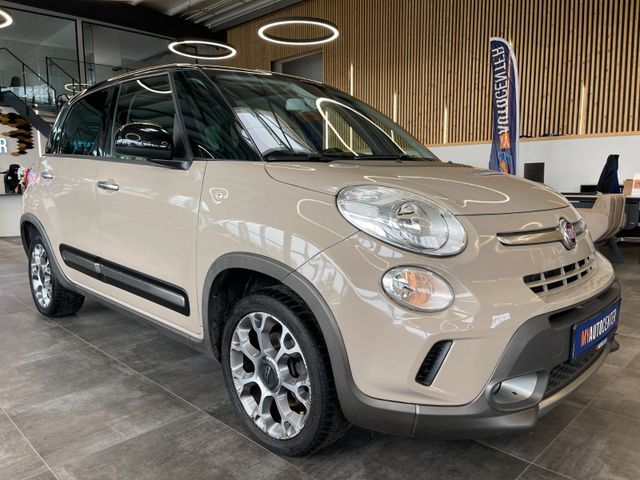 Fiat 500L Trekking *PANORAMAGLASDACH*NAVI*VOLLLEDER*