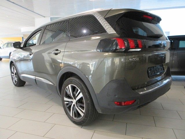 Fahrzeugabbildung Peugeot 5008 Allure Business 1.5D LED/NAVI/PDC/360°/DAB