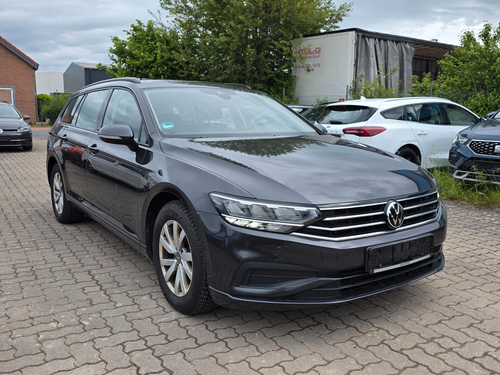 Volkswagen Passat Variant 2.0 TDI SCR  DSG Busi/548