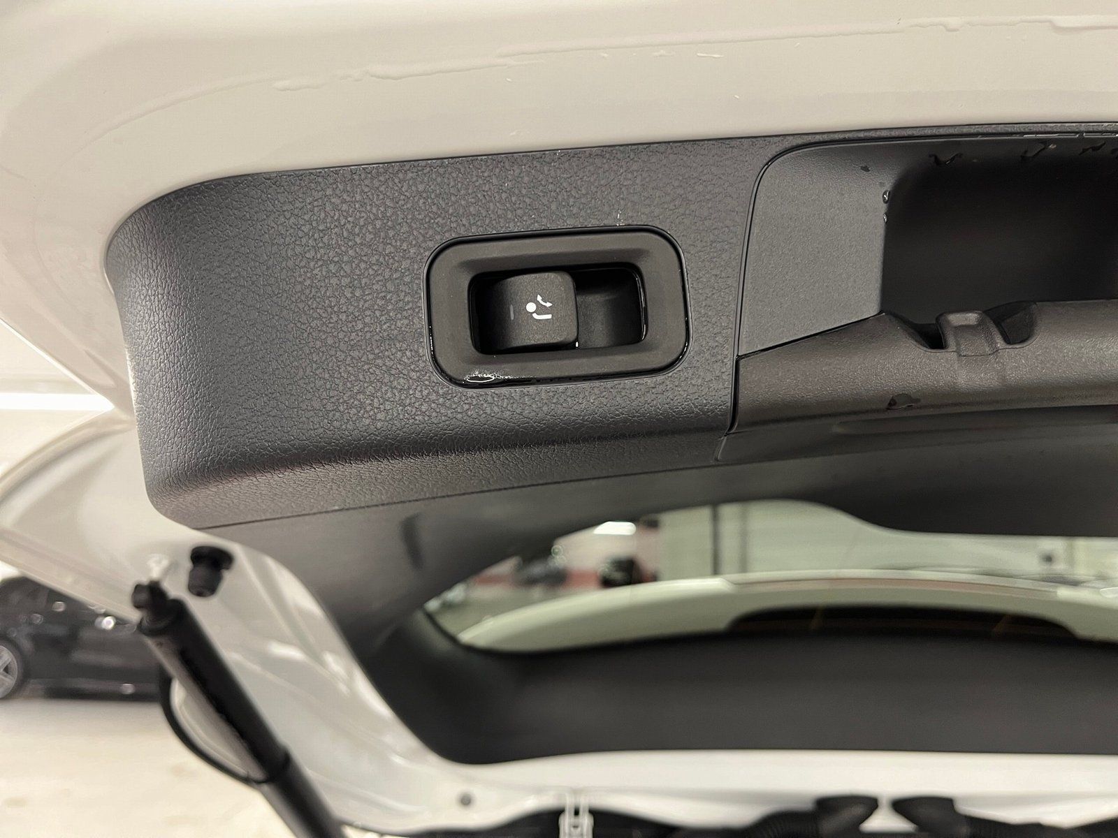 Fahrzeugabbildung Mercedes-Benz GLB 200 Progressive*AHK*Distro*360°*Totwi*MBeam*
