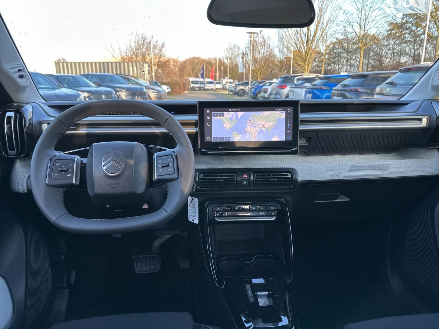 Fahrzeugabbildung Citroën C3 Hybrid 110 Max Navi CarPlay Temp. SHZ