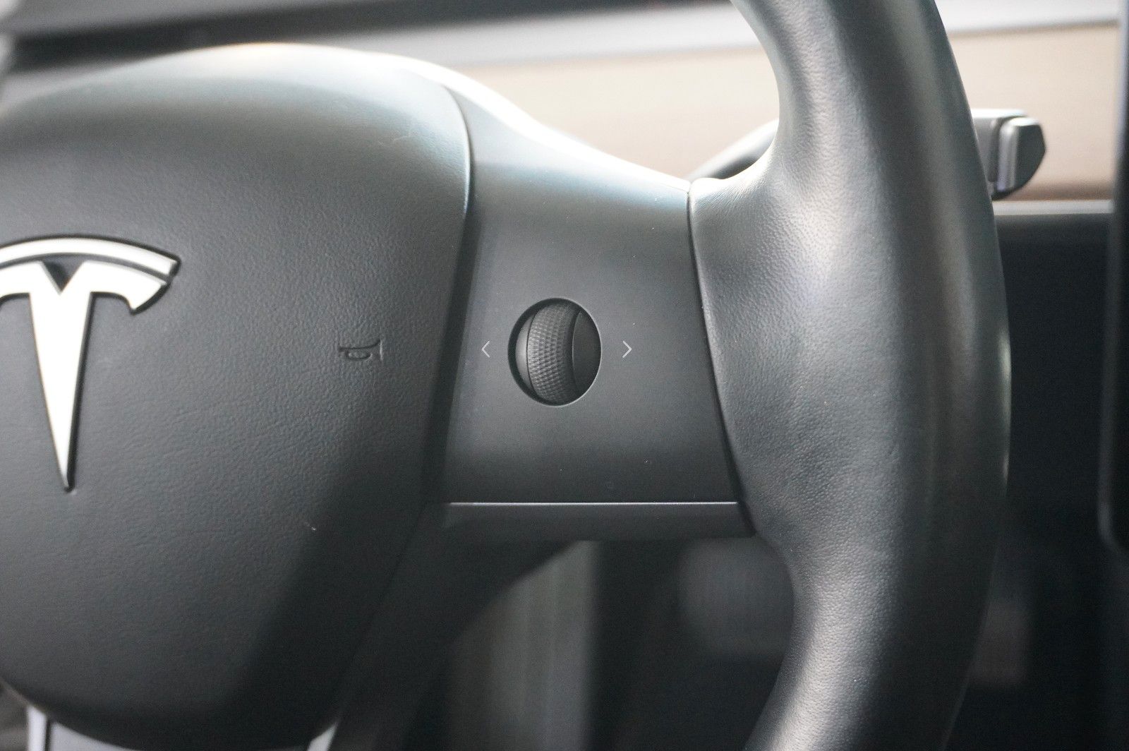 Fahrzeugabbildung Tesla Model 3 LONGRANGE DUAL-MOTOR NAVI/KAMERA/PANO/SH