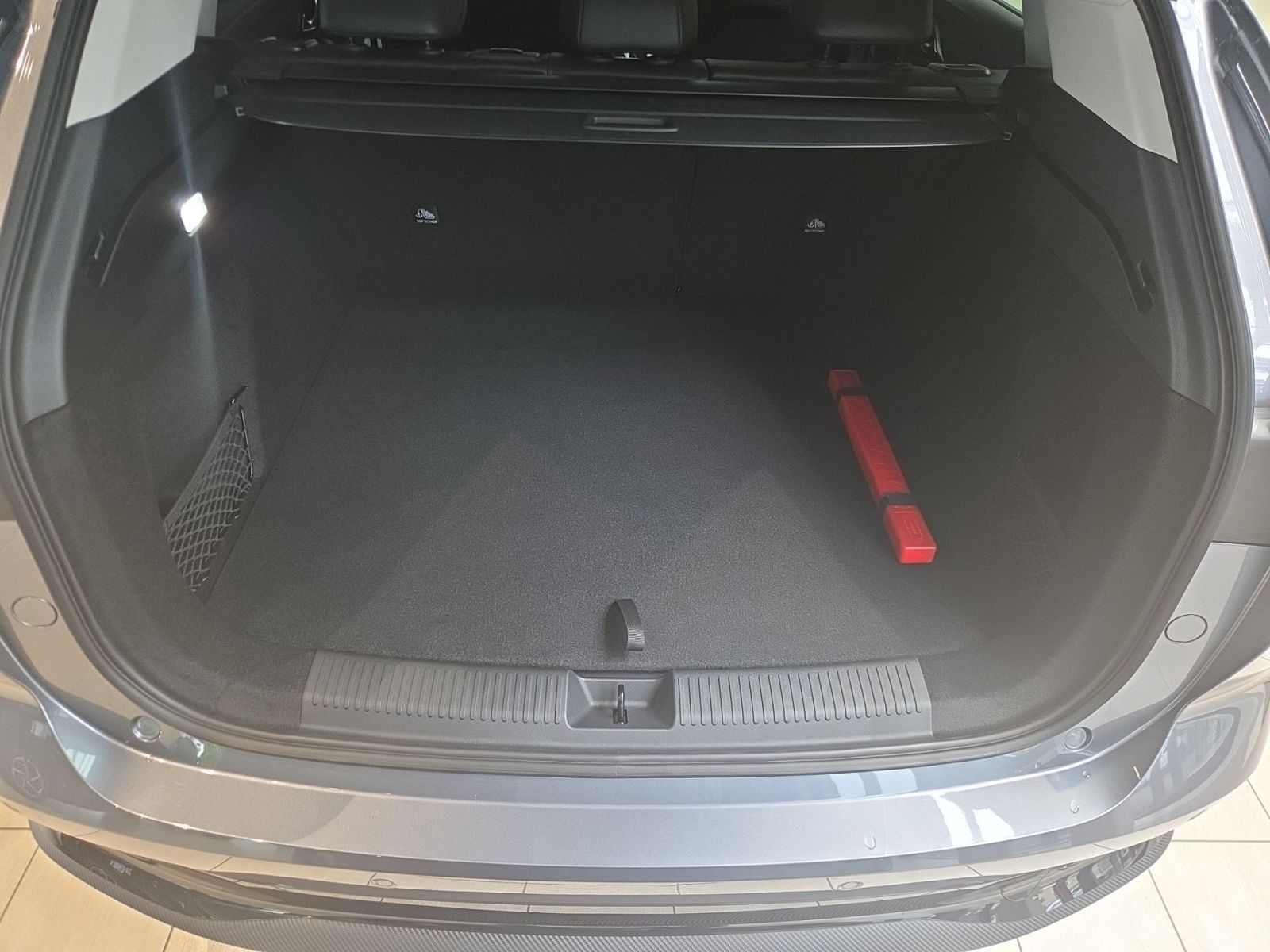 Fahrzeugabbildung MG HS 1.5 Hybrid+ 165 kW Luxury *NAVI*KAMERA*SITZHZ