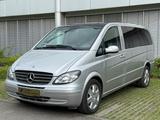 Mercedes-Benz Viano Fun 3.0 CDI lang*Auto.*PDC*AHK* 7-Sitzer* - Mercedes-Benz Viano in München