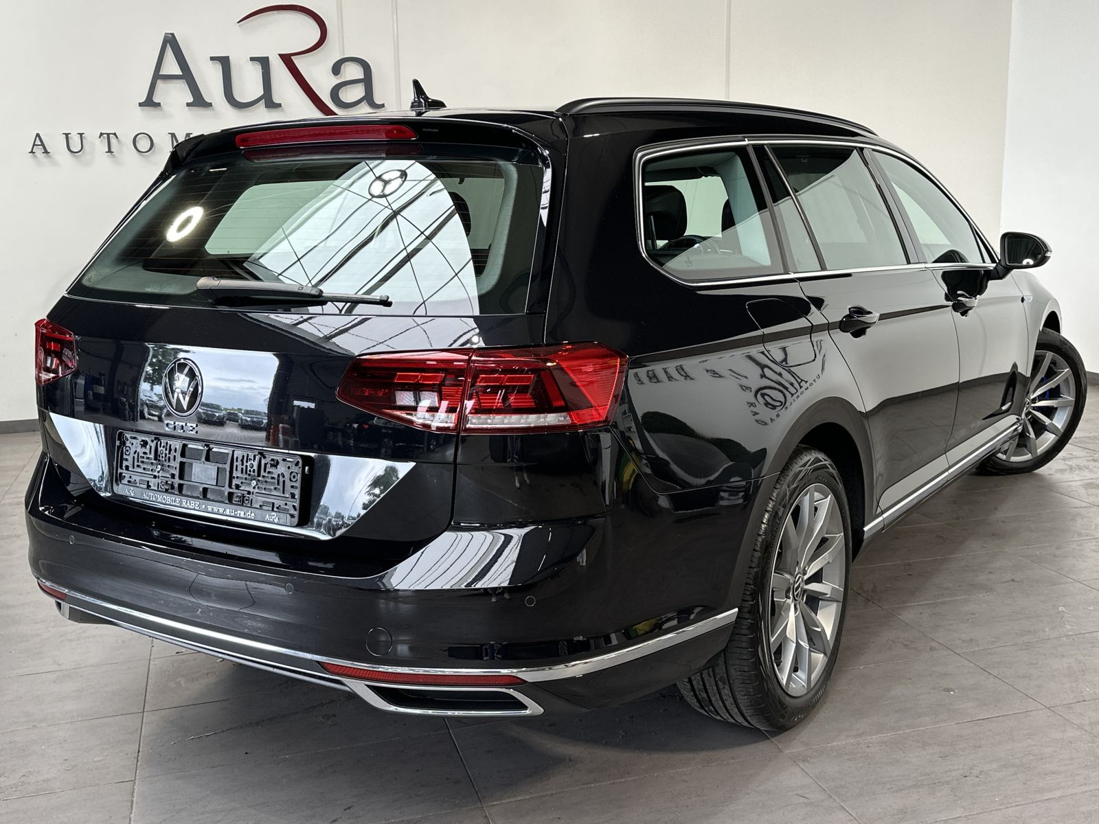 Fahrzeugabbildung Volkswagen Passat Variant 1.4 TSI DSG GTE NAV+LED+ACC+LEDER
