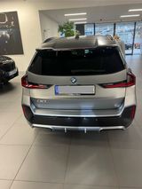 BMW iX1 xDrive30 312 PS grau matt - Vollausstattung - BMW iX1 von privat