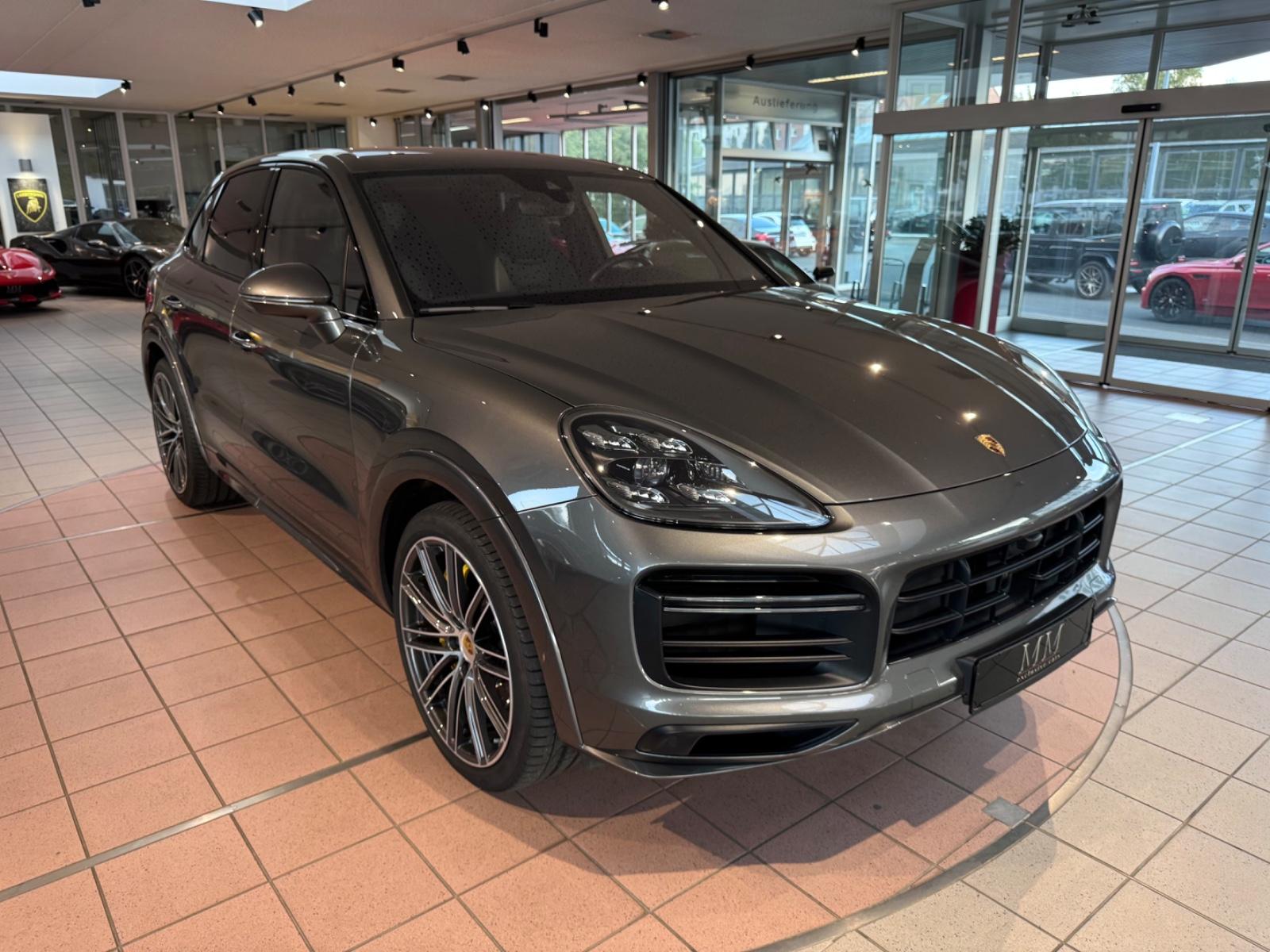 Porsche Cayenne Turbo SPORTDESIGN/PCCB/PDCC/APPROVED
