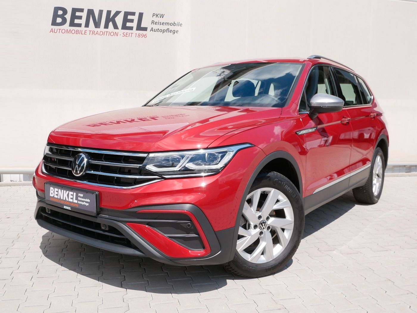 Fahrzeugabbildung Volkswagen Tiguan Allspace 1.5 TSI Life NEU53T AHK Matrix 7