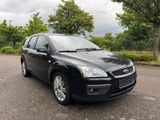 Ford Focus 2.0 Turnier Titanium !TÜV NEU/GARANTIE! - Ford Focus aus 2005: Turnier