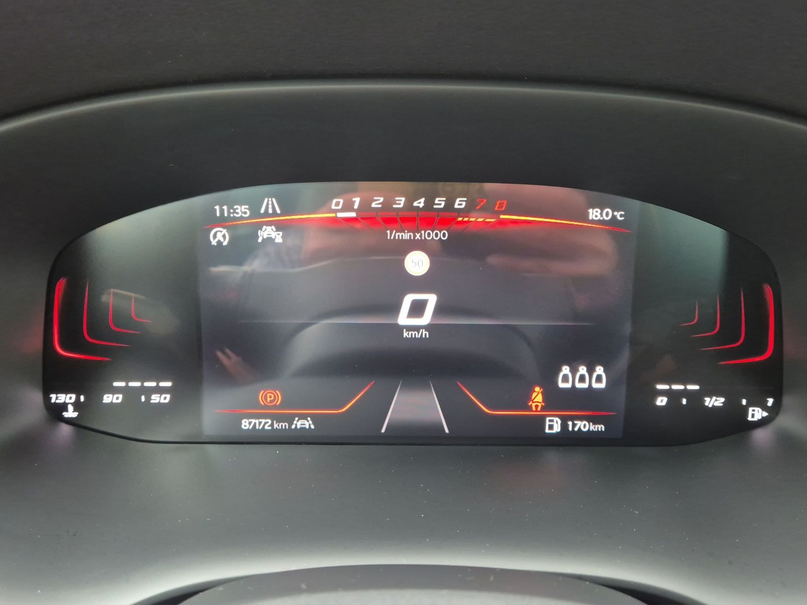 Fahrzeugabbildung SEAT Ateca TSI FR LED AHK CarPlay AID ACC RFK SHZ