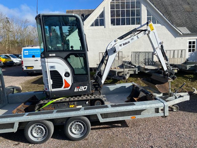 Bobcat BOBCAT E20 *21 900 € netto