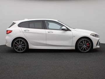 Fahrzeugabbildung BMW 120i M Sport Pro Kamera DAB HiFi AHK Lenkrhz 19"