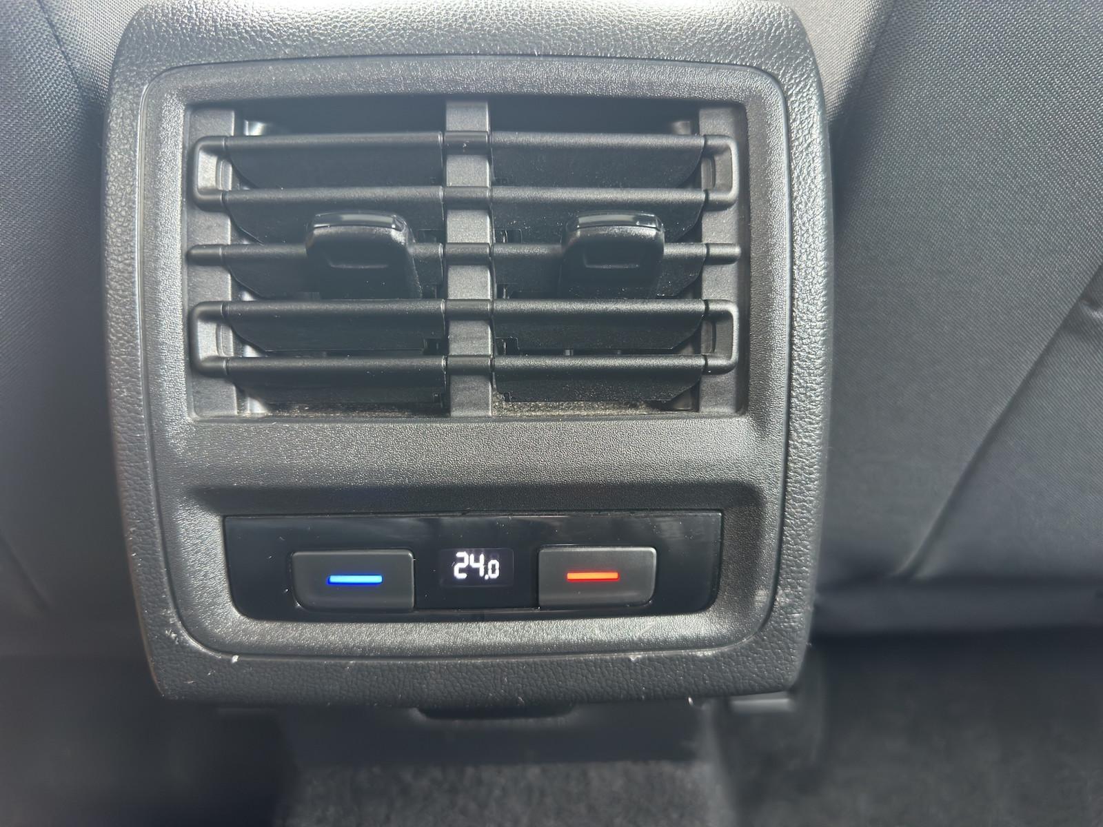 Volkswagen Golf 1.5 TSI Lim. Life LED Matrix Pano APP, миниатюра 17