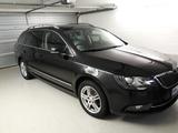 Skoda Superb 2.0 TDI 125kW DSG Elegance Kombi TÜV NEU