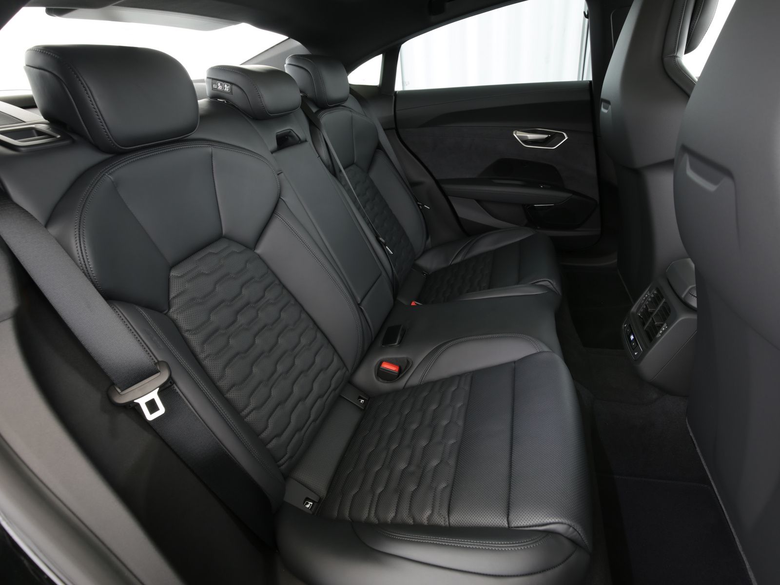 Audi e-tron GT - Bild 15