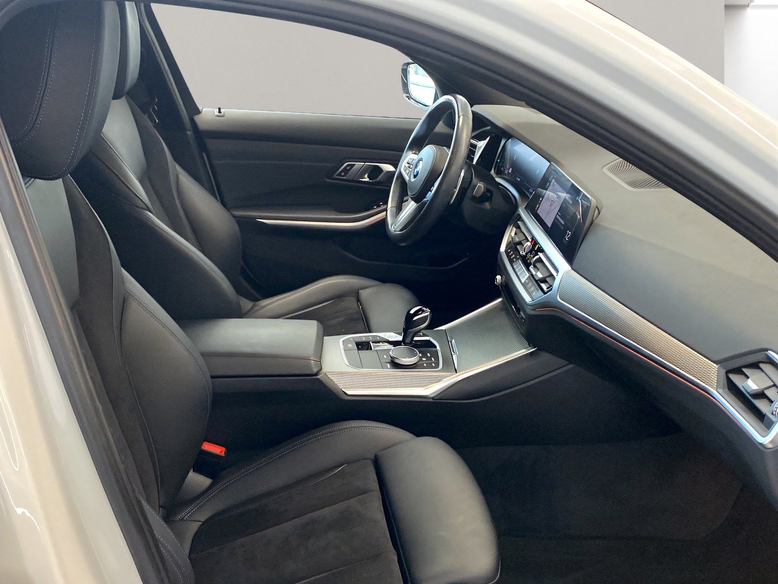 BMW 330d xDrive Touring M Sport AHK LiveCockpitProf foto 5