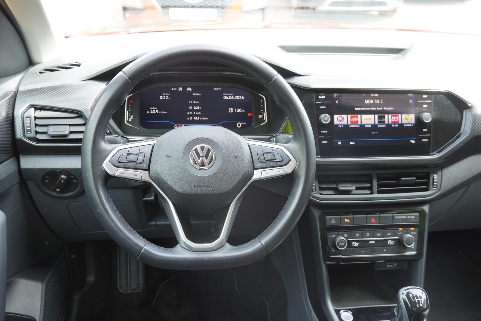 Volkswagen T-Cross 1.0 TSI Life Navi ACC Totwinkel PDC