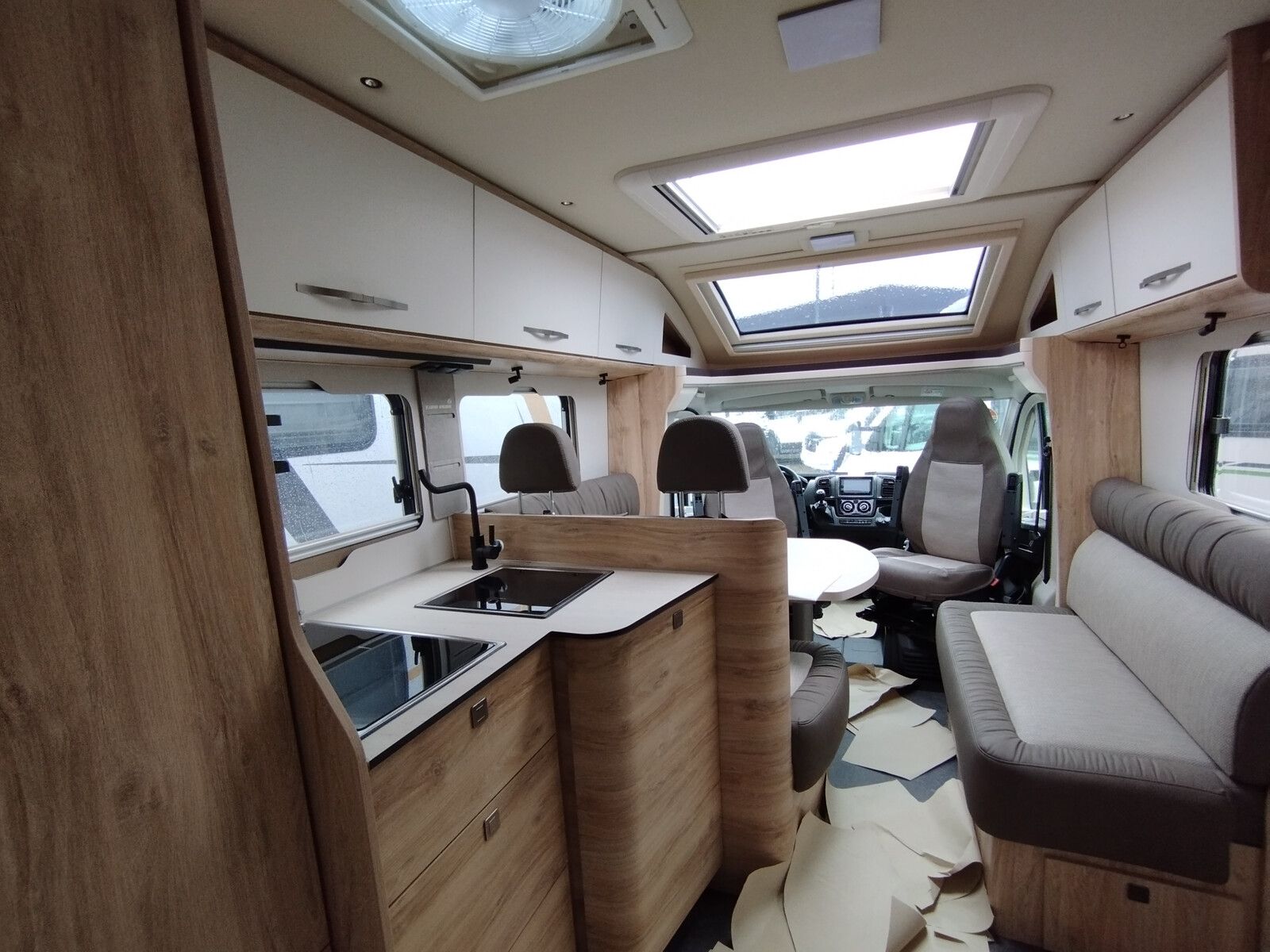 Fahrzeugabbildung Eura Mobil Profila T PT 675 SB Mondial Paket