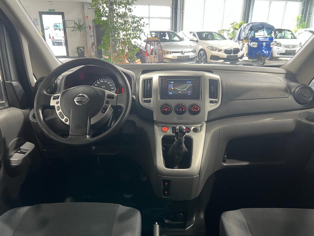 Nissan NV200