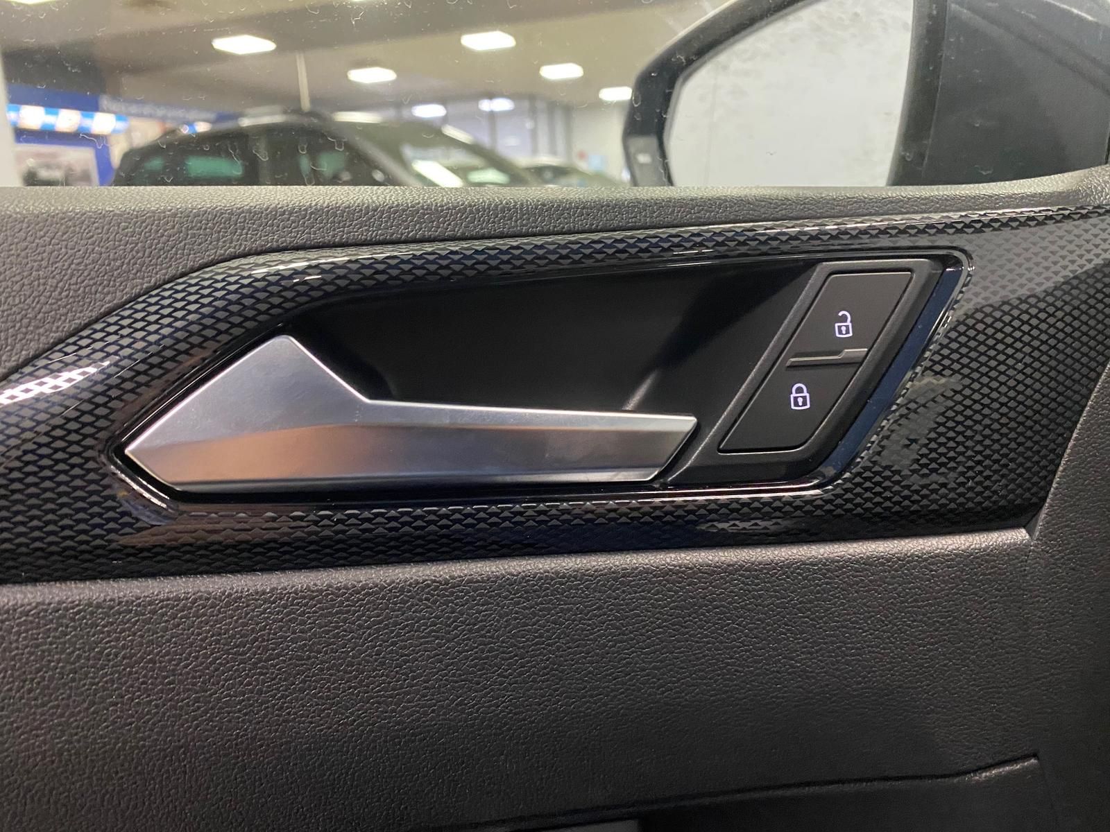 Fahrzeugabbildung Volkswagen Polo 1.0 TSI Life Android Auto+APP+PDC+KAMERA+SI