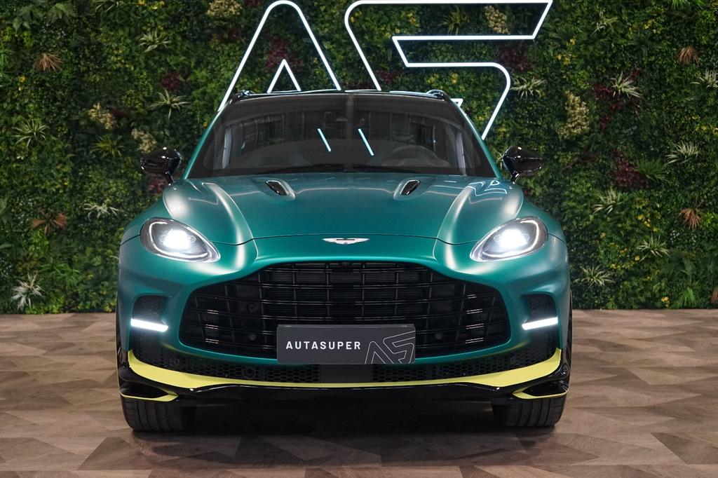 Aston Martin DBX