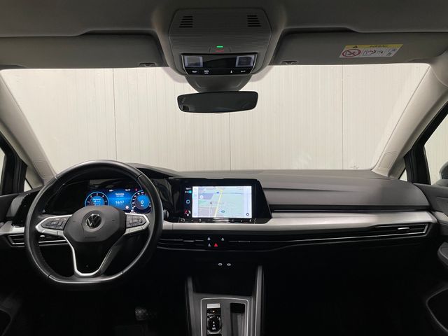 Golf VIII Variant Life 2.0 TDI DSG NAVI RFK LED
