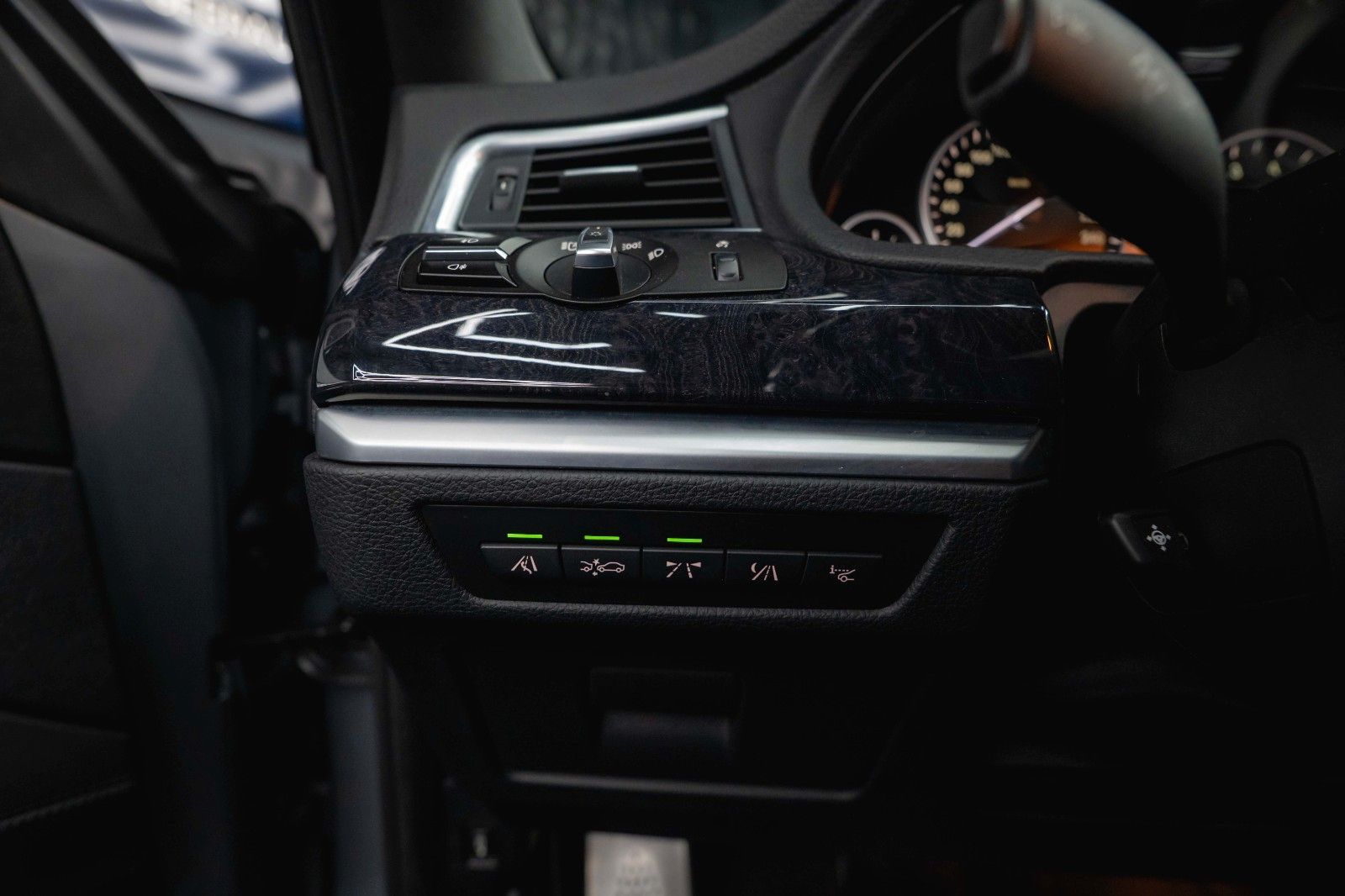 Fahrzeugabbildung BMW 550i xDrive Gran Turismo M-Sport *Pano*ACC*HU*