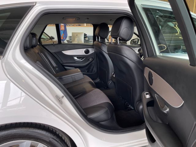 Mercedes-Benz C 180 *CARPLAY*PDC*AHK*LED*NAVI*EL.SITZE*