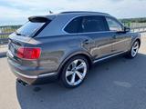 Bentley Bentayga 6.0 W12 Mulliner 4WD Autom. Mulliner - Bentley Bentayga: Mulliner