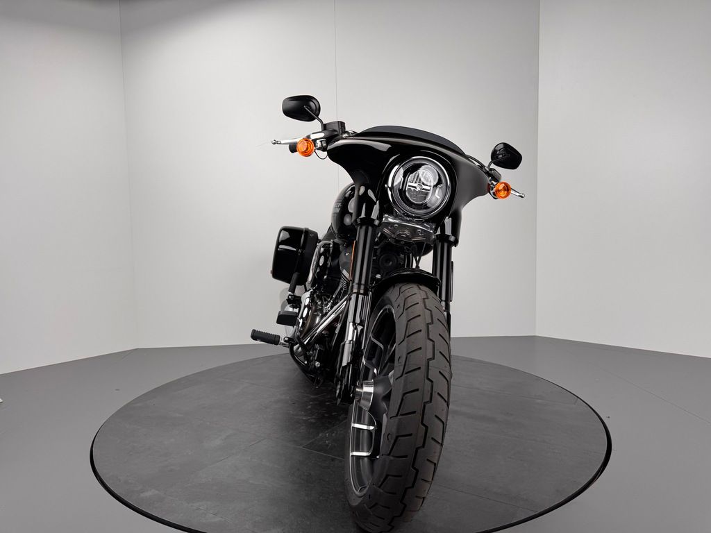 Fahrzeugabbildung Harley-Davidson SPORT GLIDE *NEUWERTIG