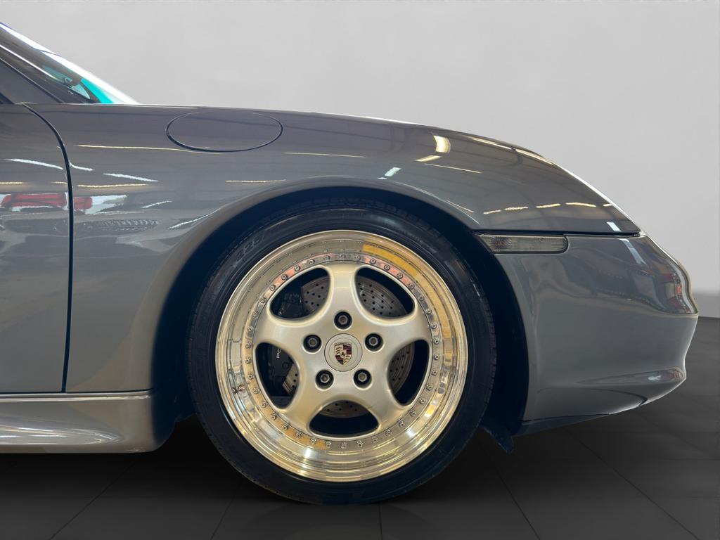 Porsche 996