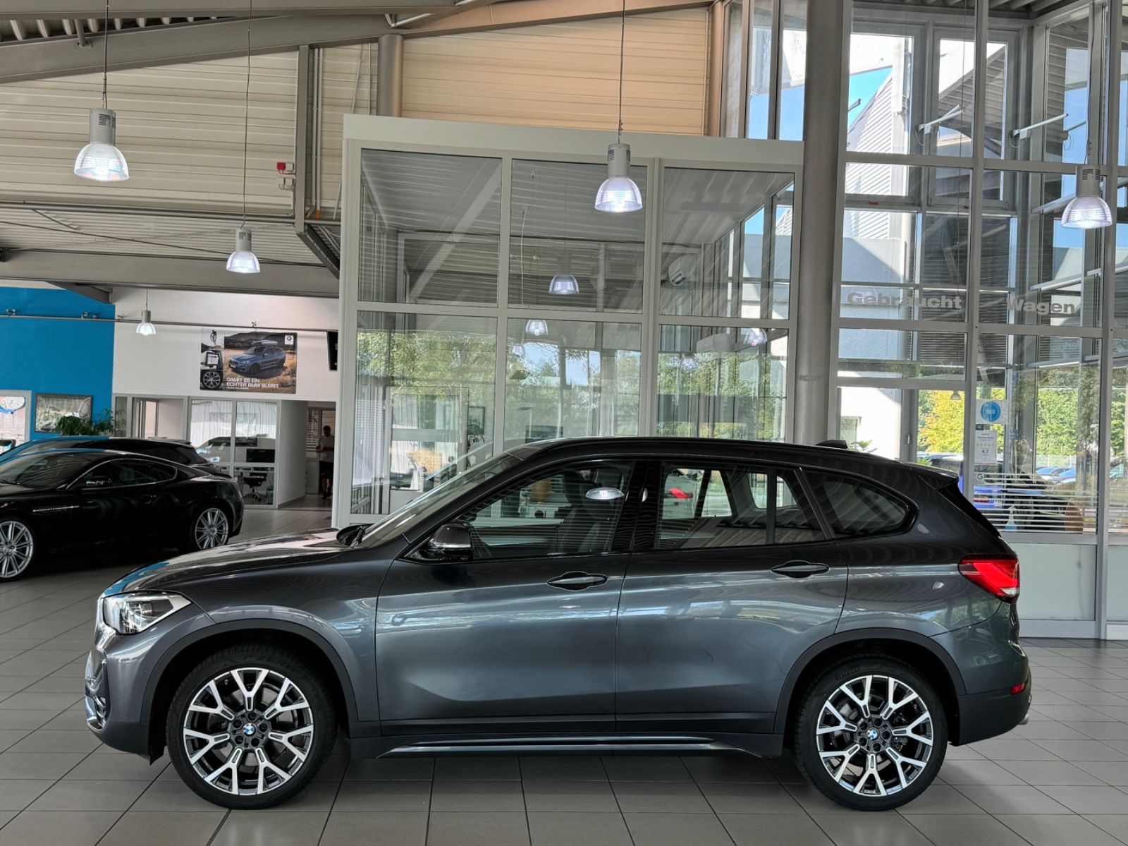 Fahrzeugabbildung BMW X1 xD20d SportLine Kamera LED Komfort AHK 19Zoll