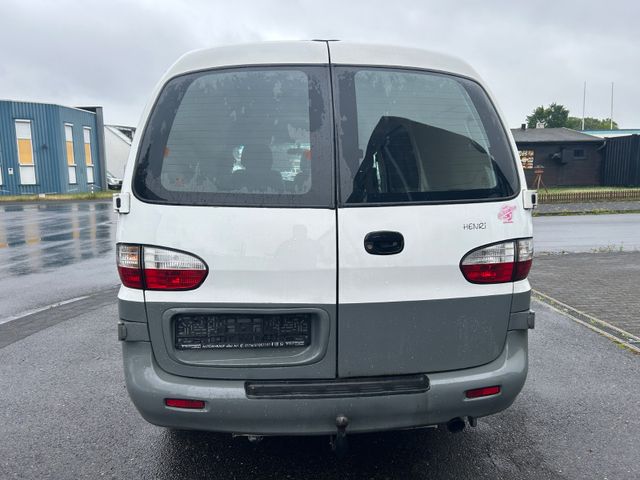 Fahrzeugabbildung Hyundai H-1 Kasten L2/H1 AHK  HU 01/28
