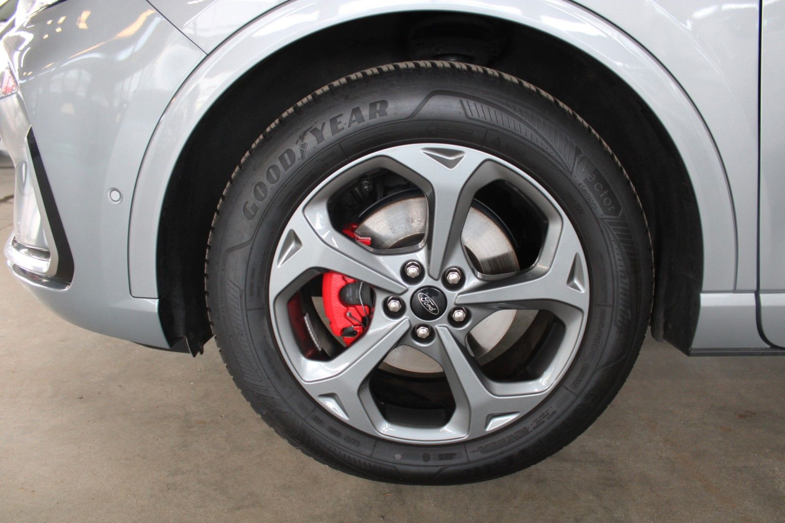 Fahrzeugabbildung Ford Kuga ST-Line X Automatik Facelift AHK Matrix LED