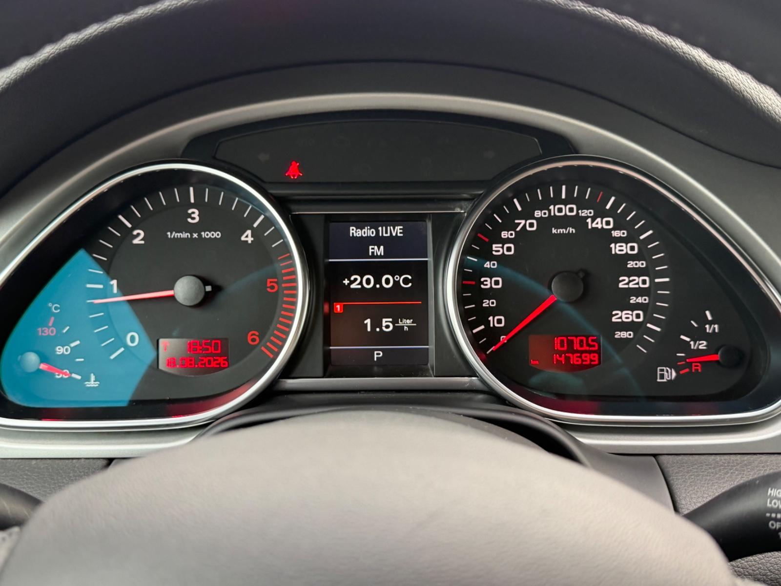 Audi Q7 3.0 TDI V6 240ch quattro Tiptronic Cuir Chauffage stationnaire Caméra Xénon GPS Attelage Sièges chauffants