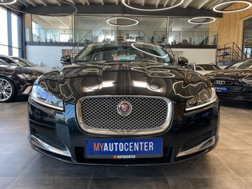 Jaguar XF 2.2 Diesel *LEDER*KAM*NAVI*PDC*SZHZ*XENON*