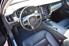 Fahrzeugabbildung Volvo V90 D5 Mom.*LED*PPilot*CD*CAM*BLIS*Mietkauf mögl