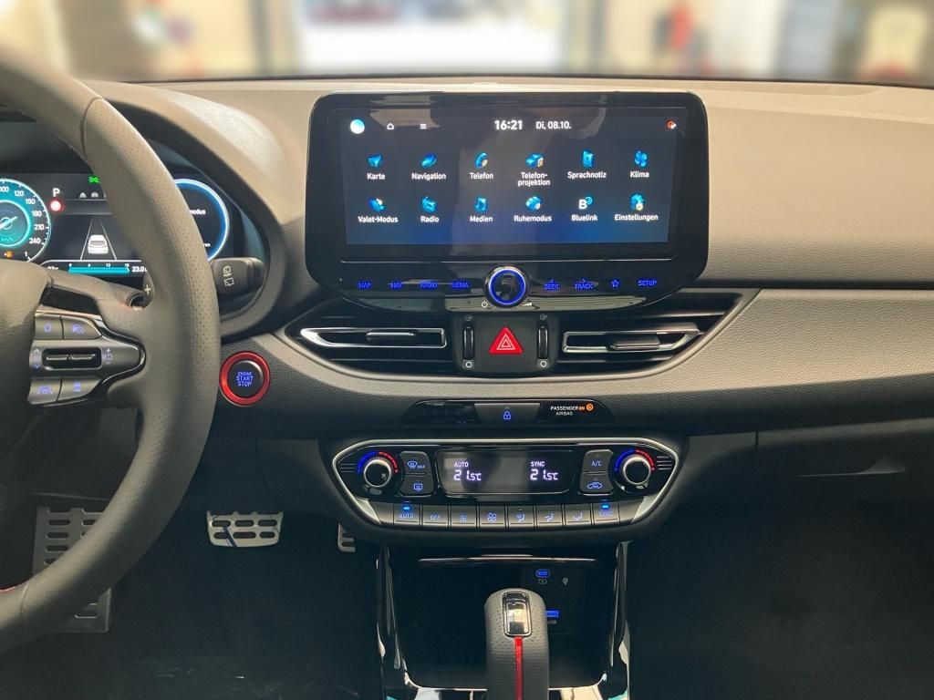 Fahrzeugabbildung Hyundai i30 5-Türer 1,5 T-GDI 7-DCT N-Line 2xKlima KAM