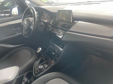 BMW 216 Gran Tourer - 6