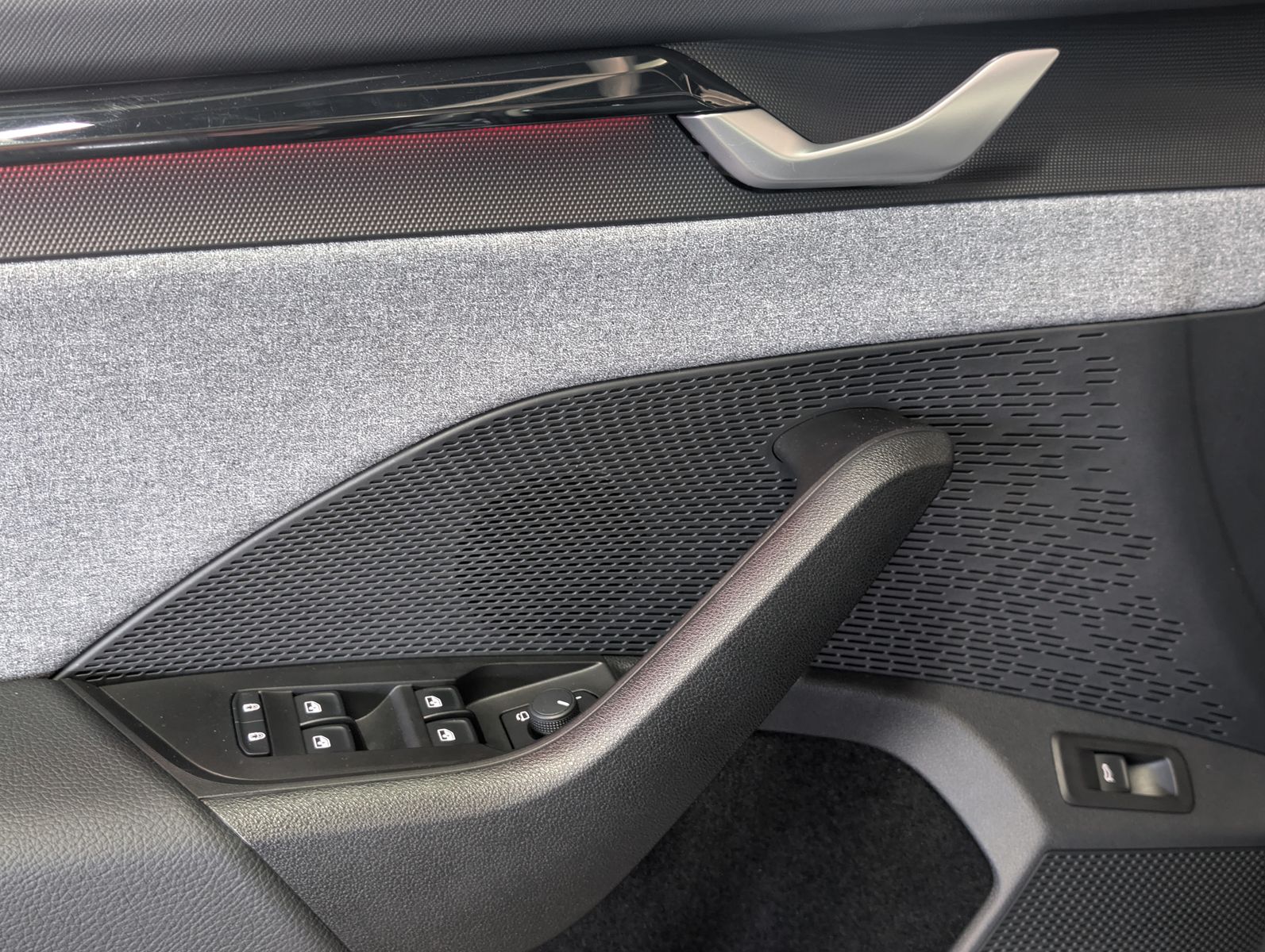 Fahrzeugabbildung SKODA Octavia 1.5 TSI mHEV Style ACC AHK 5J.-Garantie