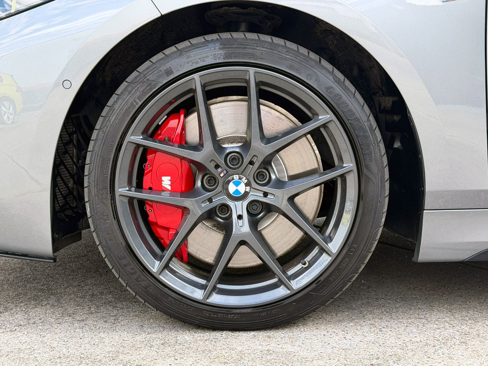 Fahrzeugabbildung BMW M135i Steptr. xDrive M-Perf. ACC KAM HUD PANO BT