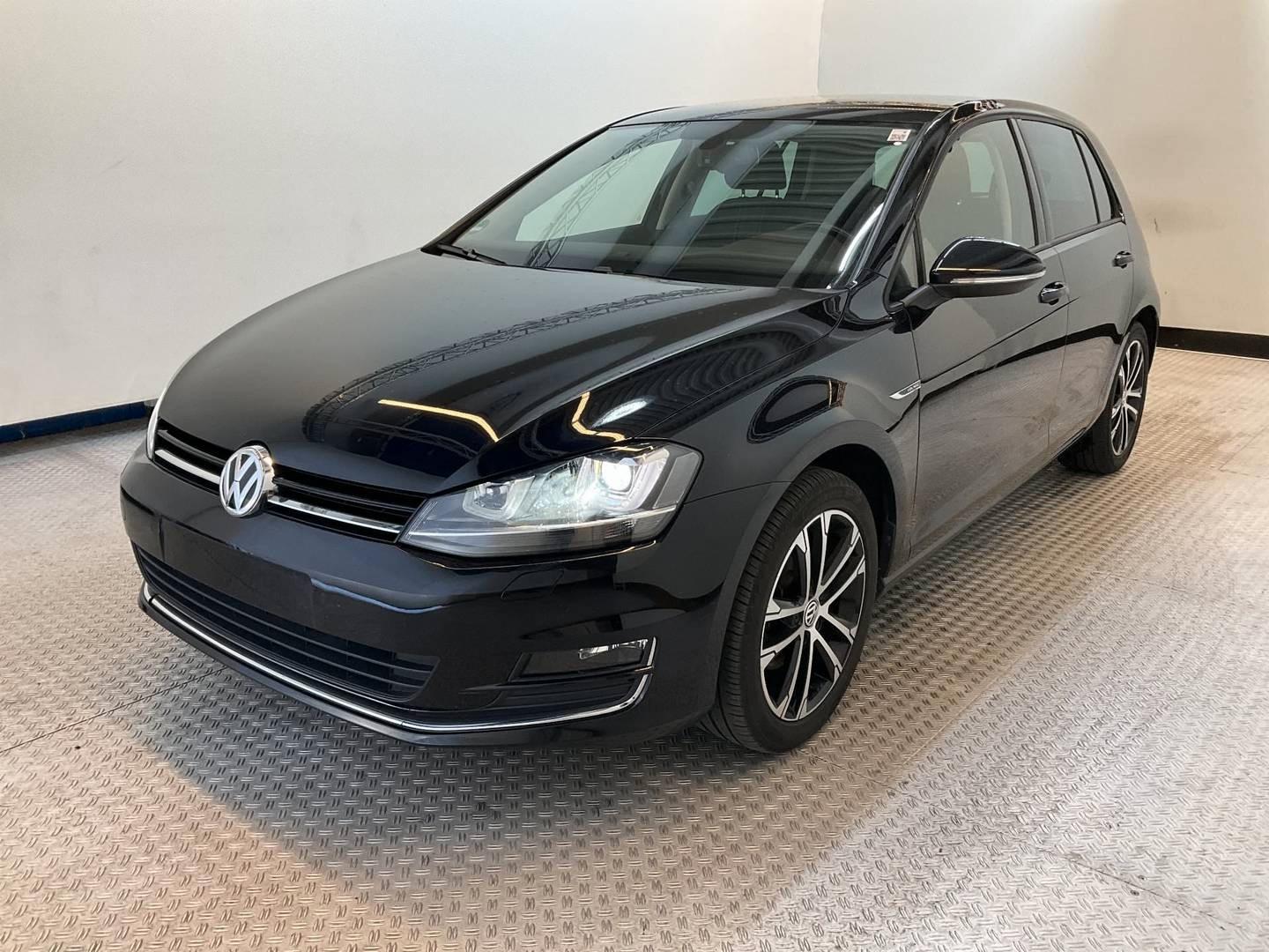Volkswagen Golf VII Lim. Lounge Xenon Navi Hold Kamera 1.Hd