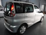 Toyota YARIS VERSO 1.3 AUTOMATIK - Toyota aus 2002