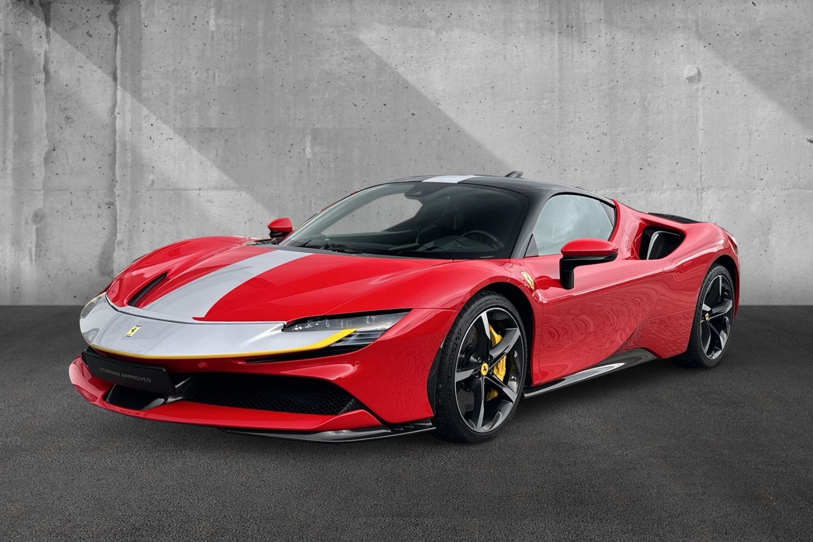 Fahrzeugabbildung Ferrari SF90 Stradale*Fiorano Paket*Full Carbon*4Punkt