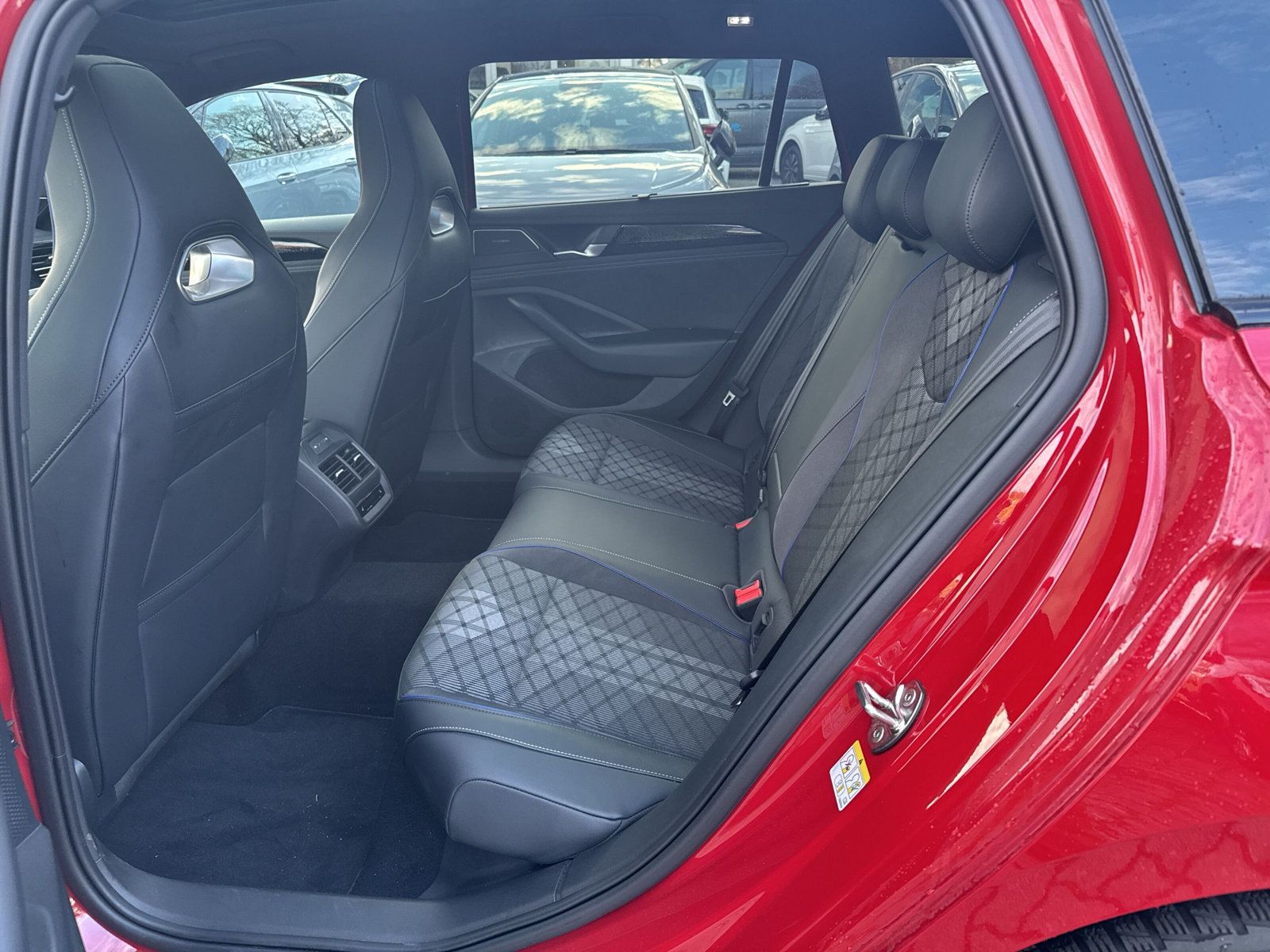 Passat Variant R-Line TDi DSG PANO NAVI Business