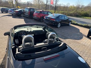 Fahrzeugabbildung Audi TT Roadster 1.8 T Xenon Leder SHZ Klimaaut. uvm.